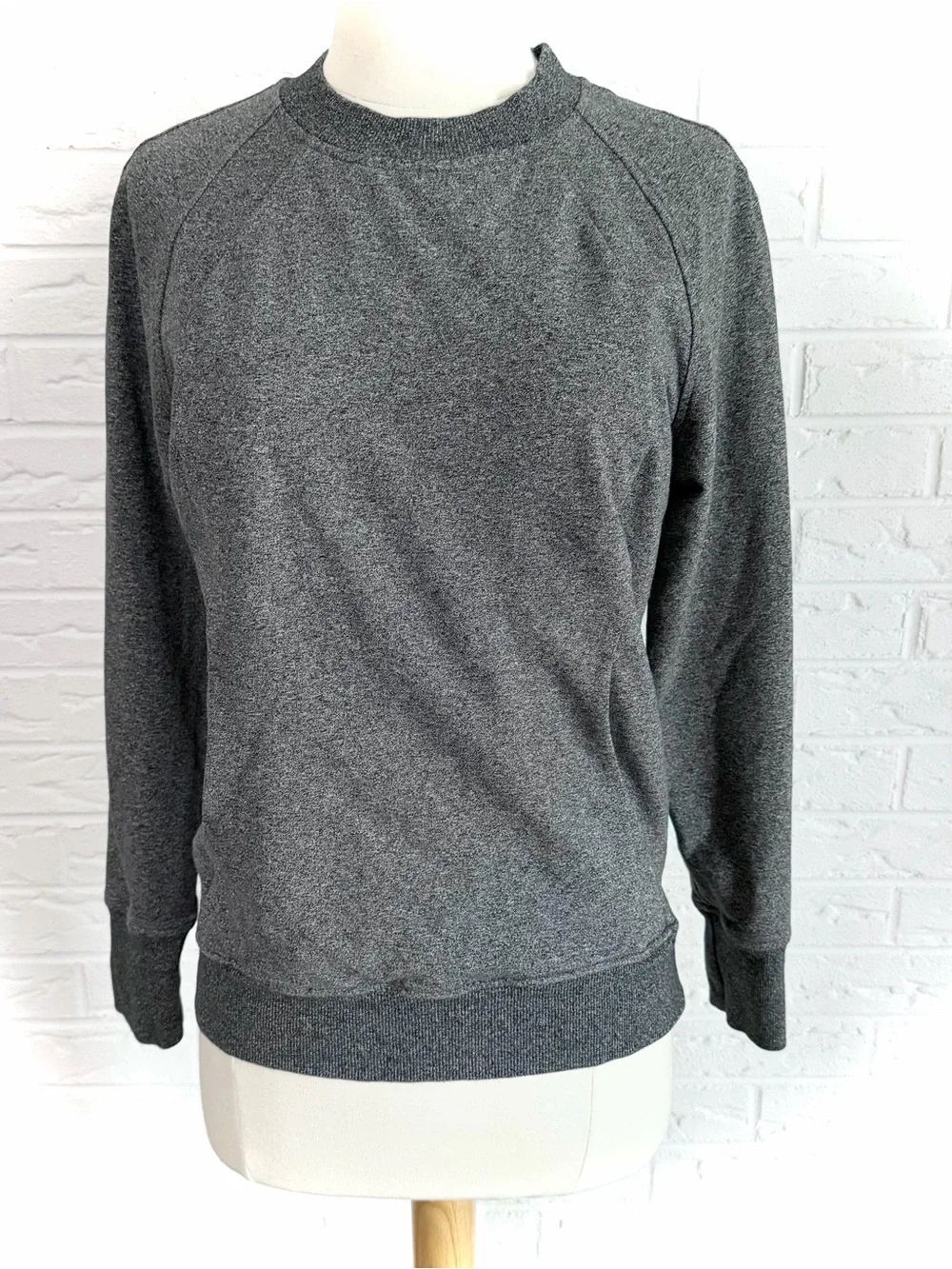 Lululemon Scuba Crew Heathered Speckled Black Size 4